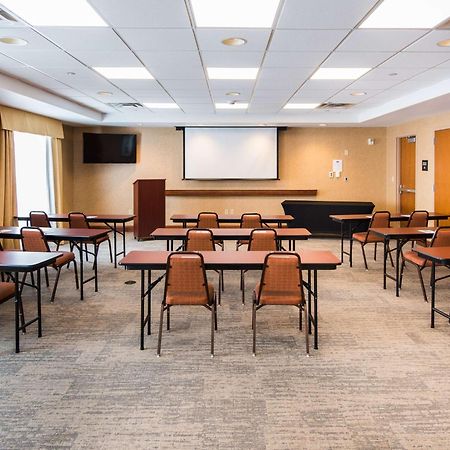 Hampton Inn Остров Преск Екстериор снимка