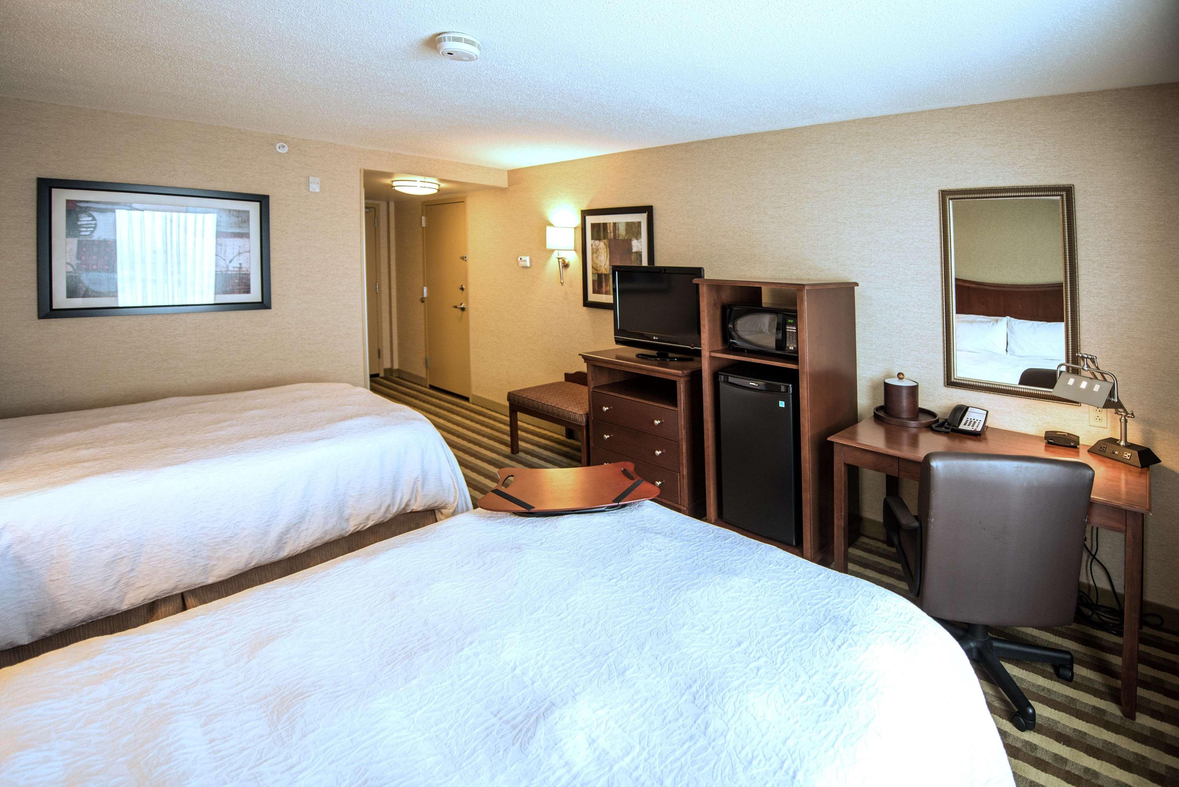 Hampton Inn Остров Преск Екстериор снимка