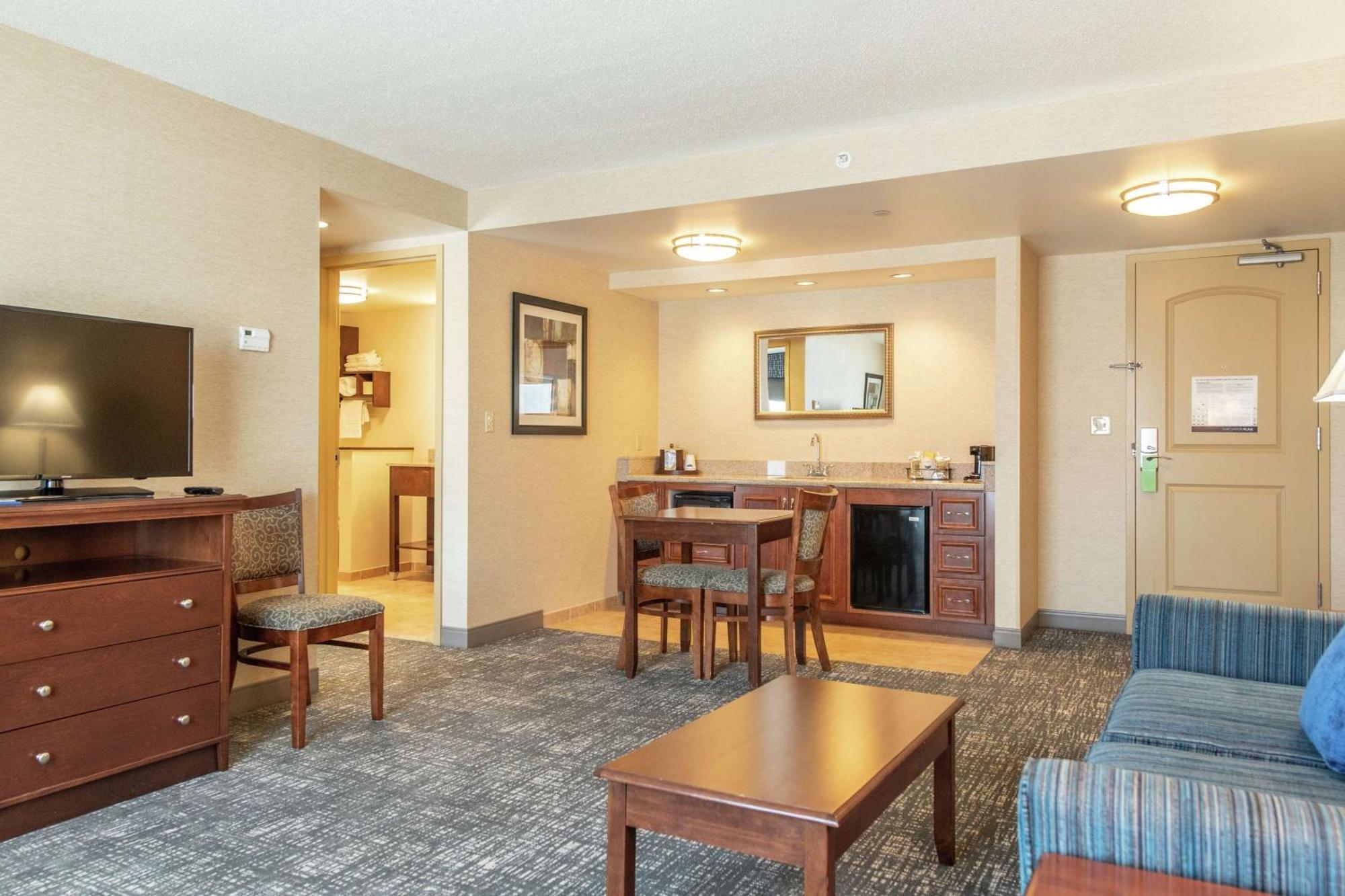 Hampton Inn Остров Преск Екстериор снимка