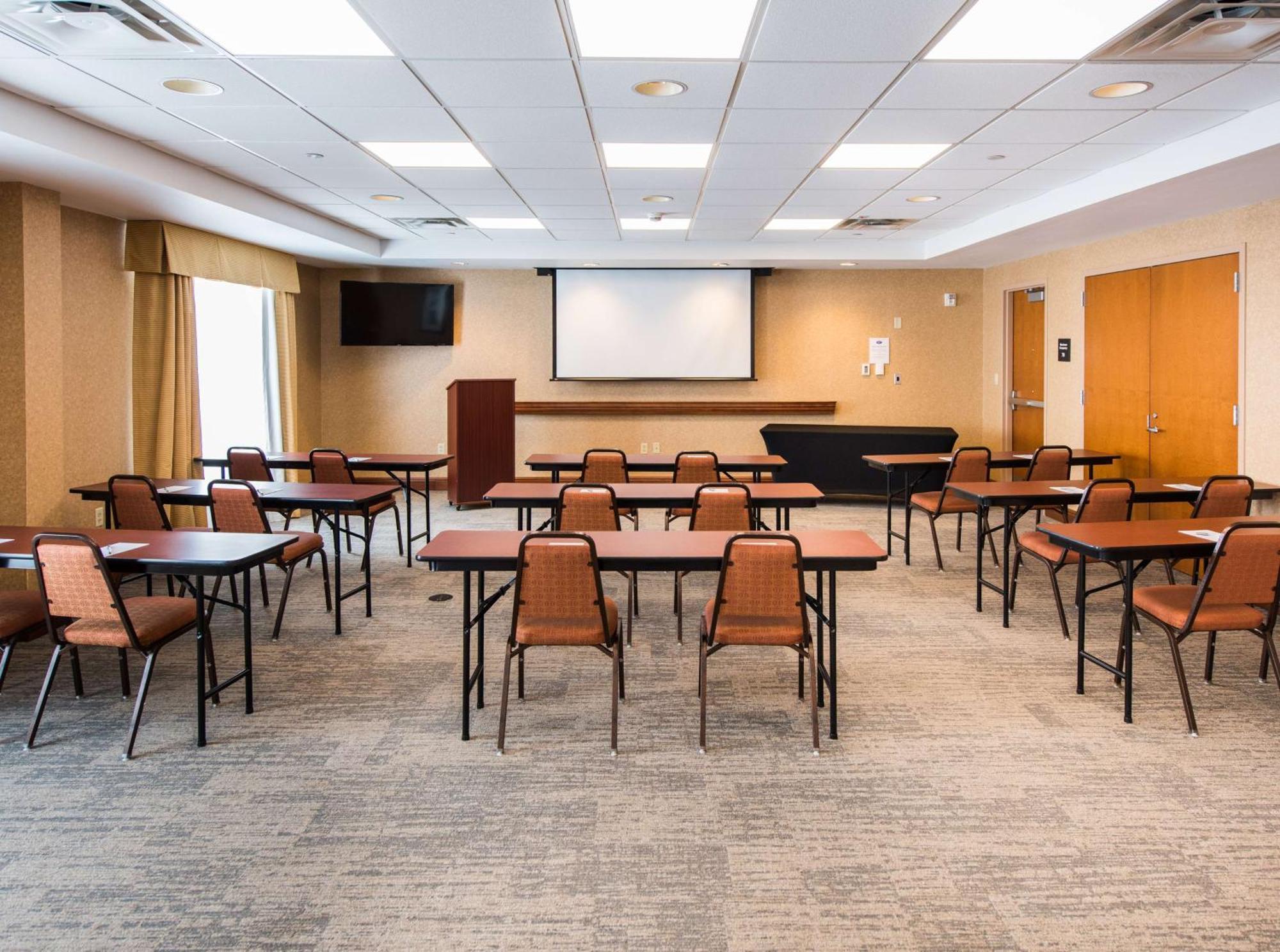 Hampton Inn Остров Преск Екстериор снимка
