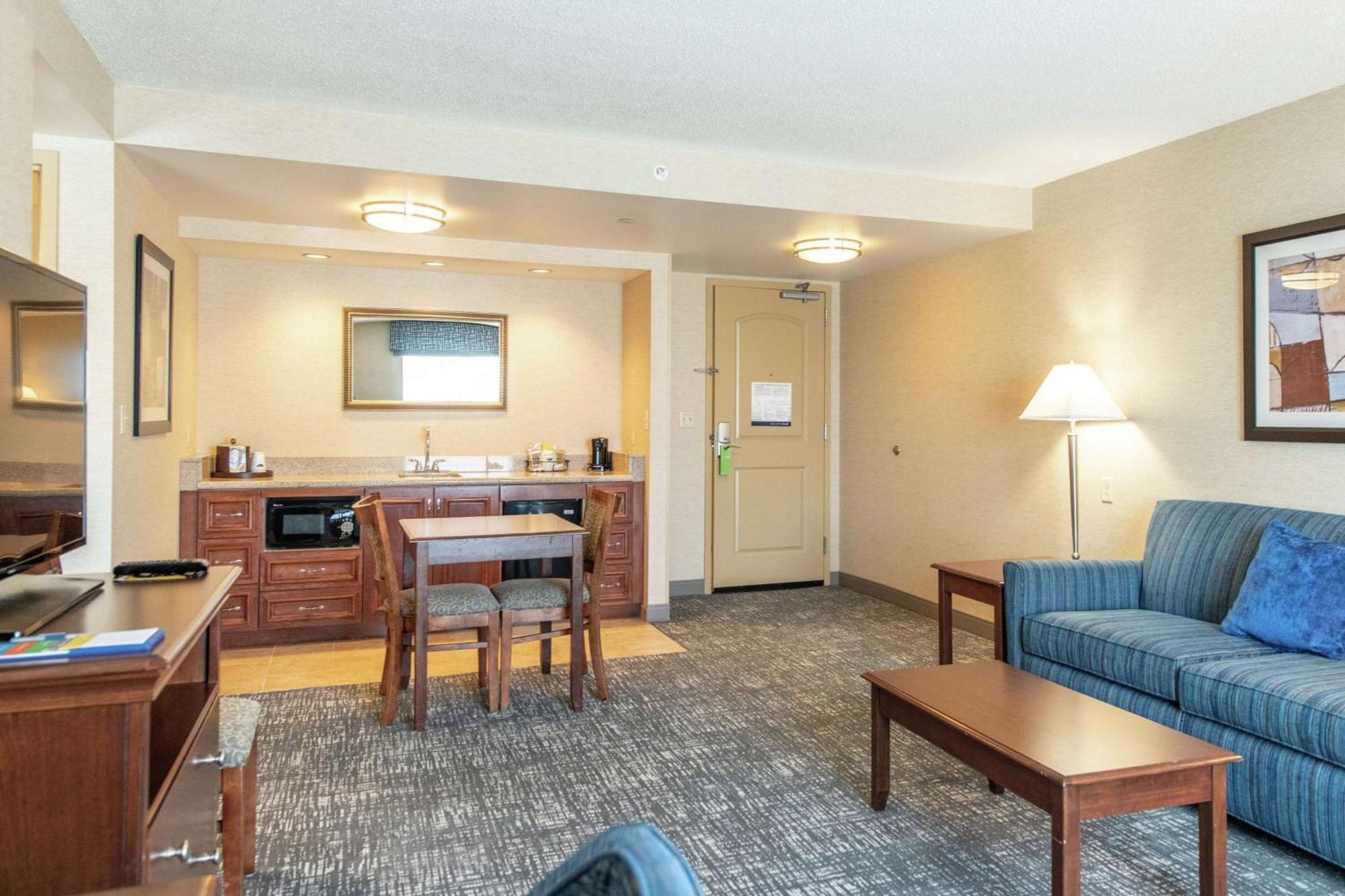 Hampton Inn Остров Преск Екстериор снимка