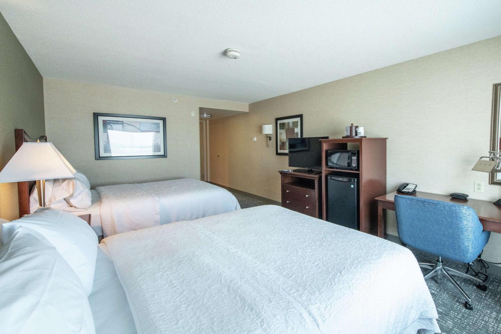 Hampton Inn Остров Преск Екстериор снимка